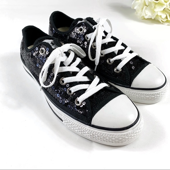 Converse Shoes - Converse Chuck Taylor All Star Low Tops - 8